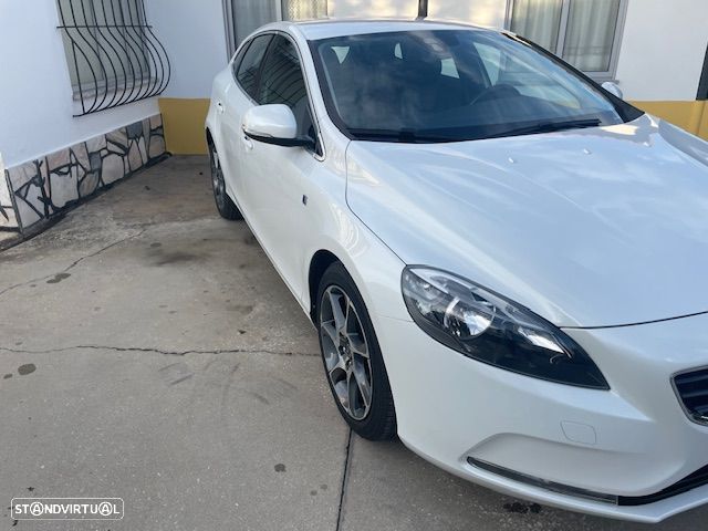 Volvo V40 1.6 D2 VOR - 3