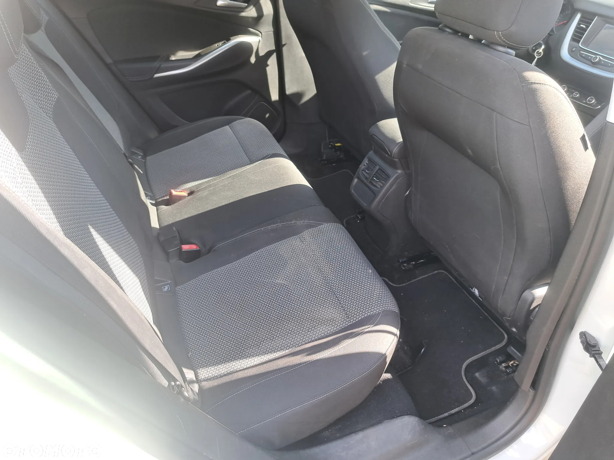 Opel Grandland X 1.6 CDTI Innovation S&S - 12