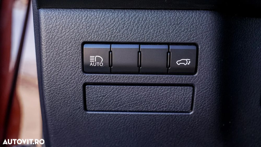 Lexus Seria NX 300h Executive Line - 25