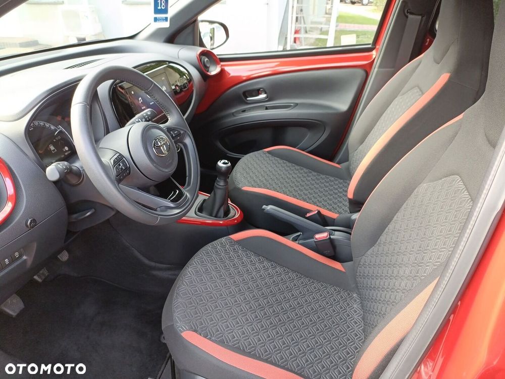 Toyota Aygo X - 10