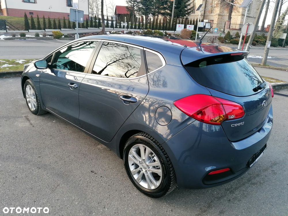 Kia Ceed 1.4 CVVT Dream Team Edition - 7