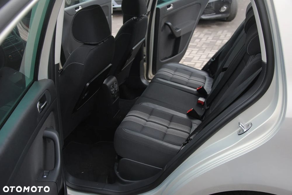 Volkswagen Golf Plus 1.2 TSI MATCH - 9