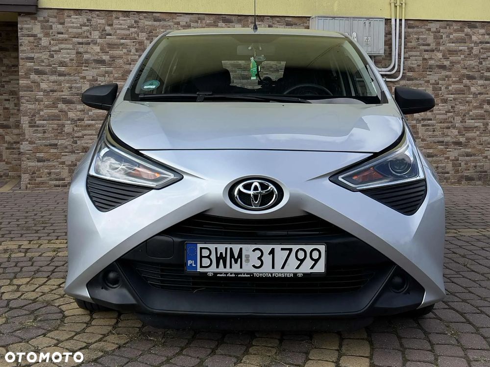 Toyota Aygo x-business - 2