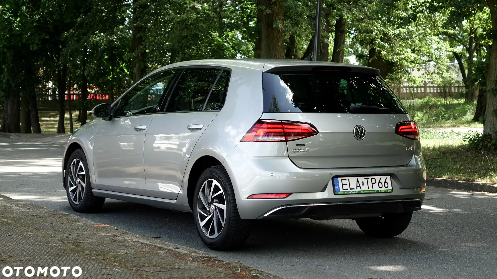 Volkswagen Golf 1.6 TDI Sound - 31