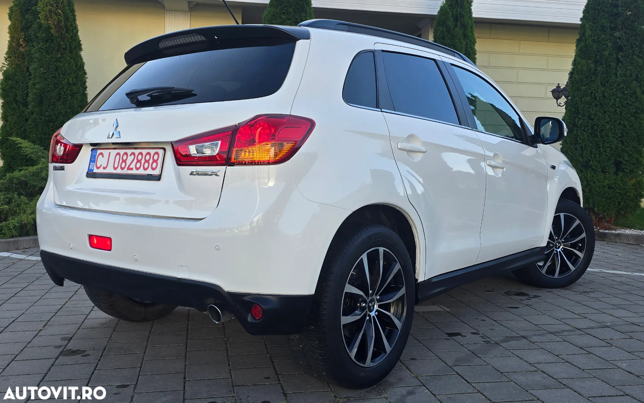 Mitsubishi ASX - 5