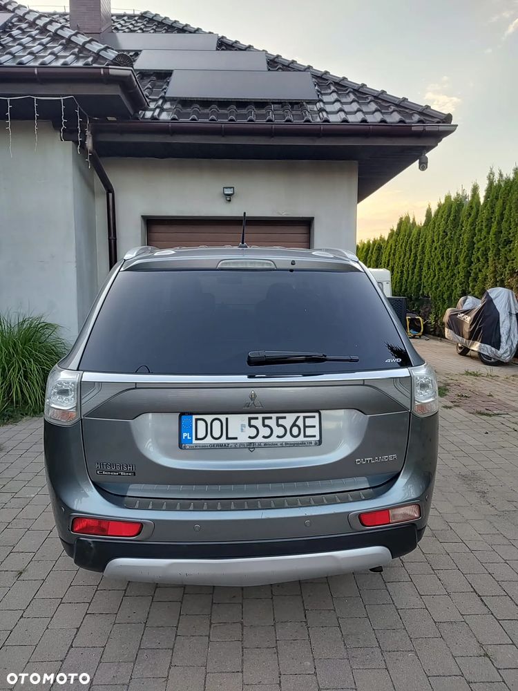 Mitsubishi Outlander 2.2 DID Intense + 4WD - 9