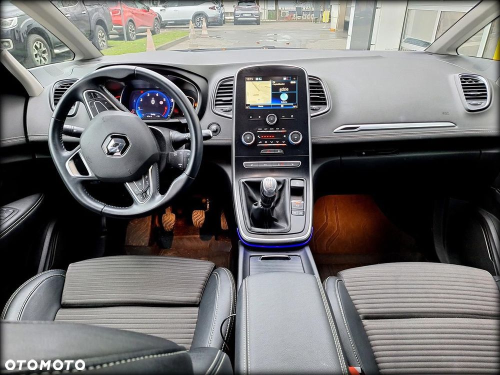 Renault Grand Scenic Gr 1.3 TCe FAP Winter Edition - 10