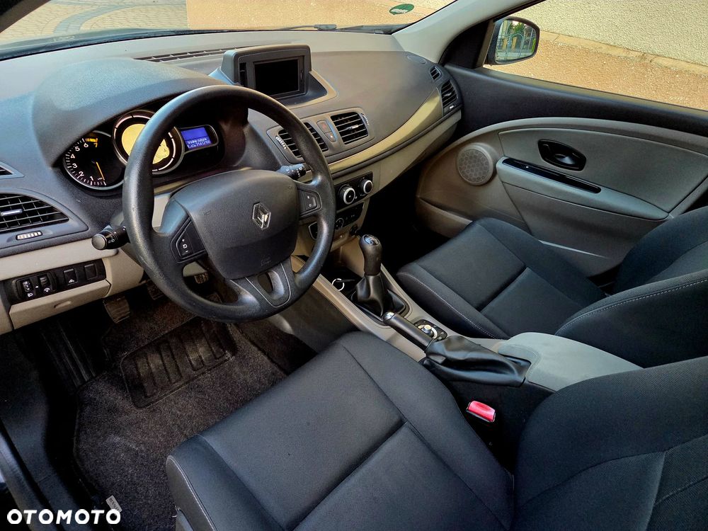 Renault Megane 1.6 16V Color Edition - 12