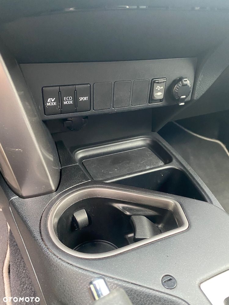 Toyota RAV4 - 13