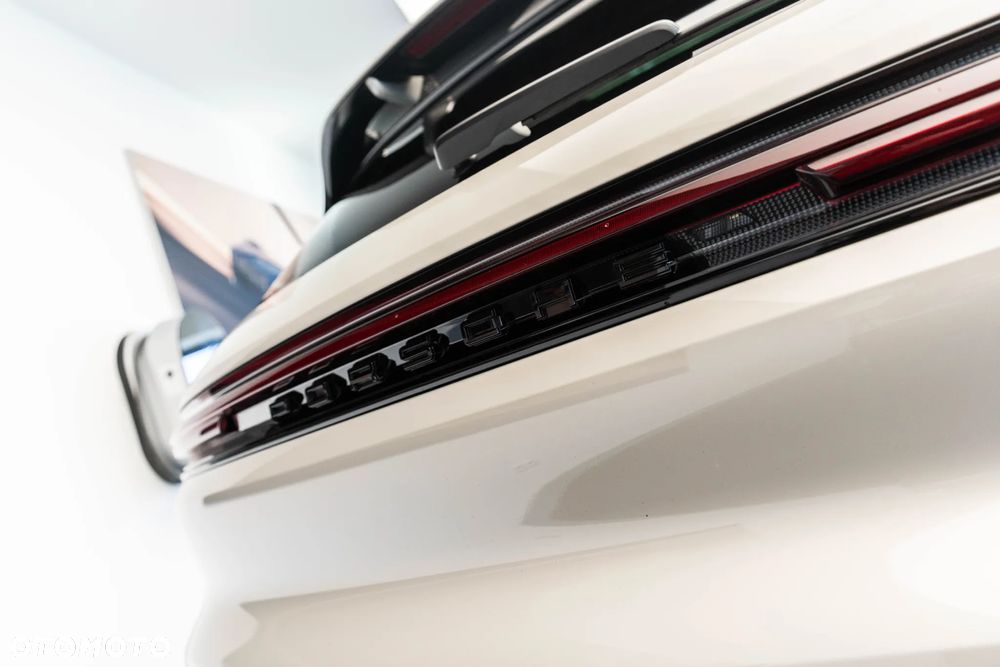 Porsche Cayenne S E-Hybrid PHEV Black Edition - 38