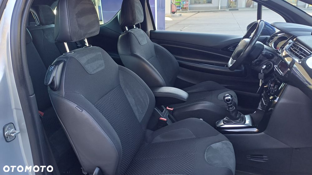 Citroën DS3 1.6 THP Ultra Prestige - 13