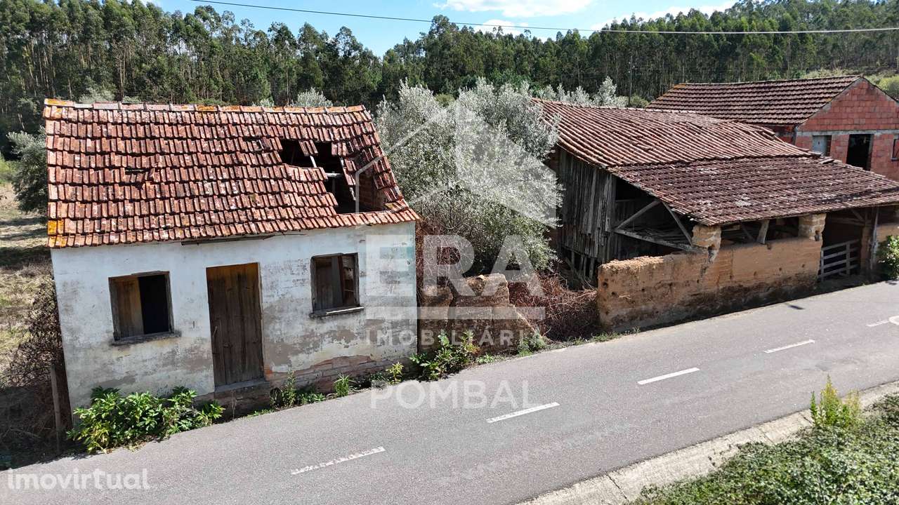 Moradia T2 para recuperar em Cartaria - Grande imagem: 5/13