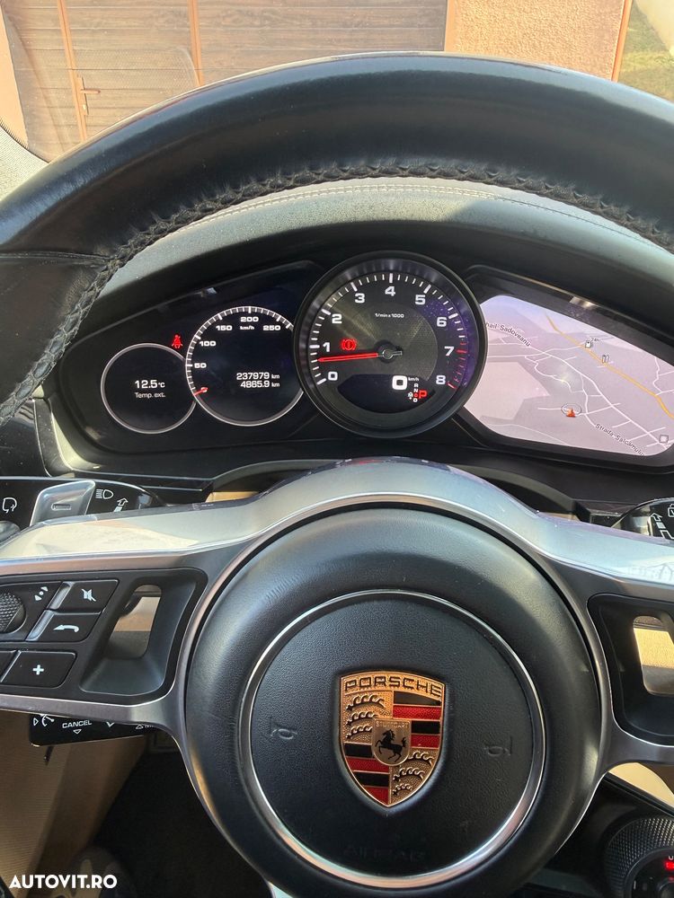 Porsche Cayenne Standard - 23