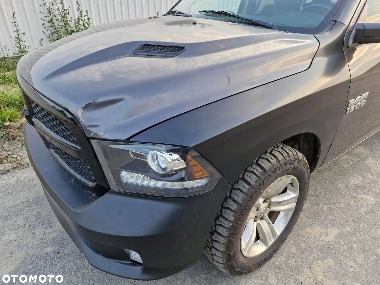 Dodge RAM 1500 5.7 4x4 - 12