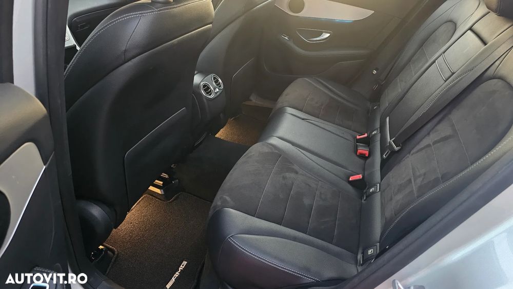 Mercedes-Benz GLC 250 d 4Matic 9G-TRONIC AMG Line - 9