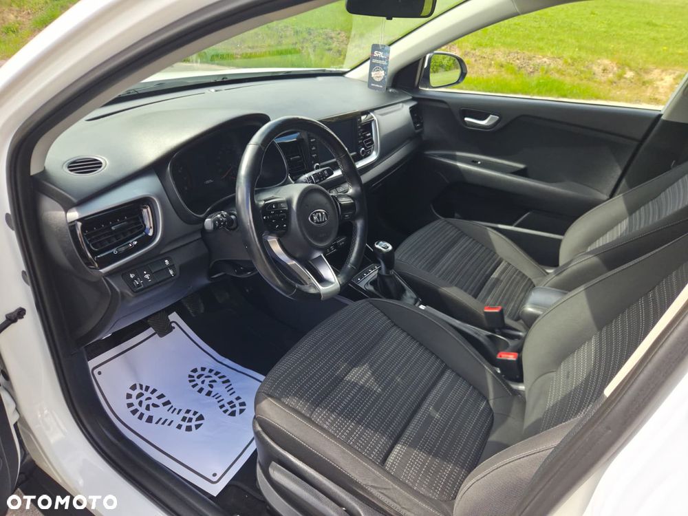 Kia Stonic 1.4 L - 17