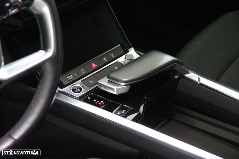 Audi Q8 e-Tron Sportback - 9