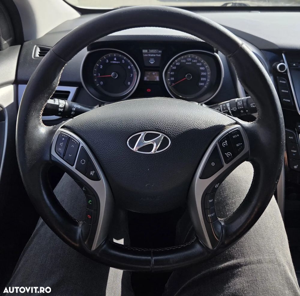 HYUNDAI i30 2014 — imagine 14
