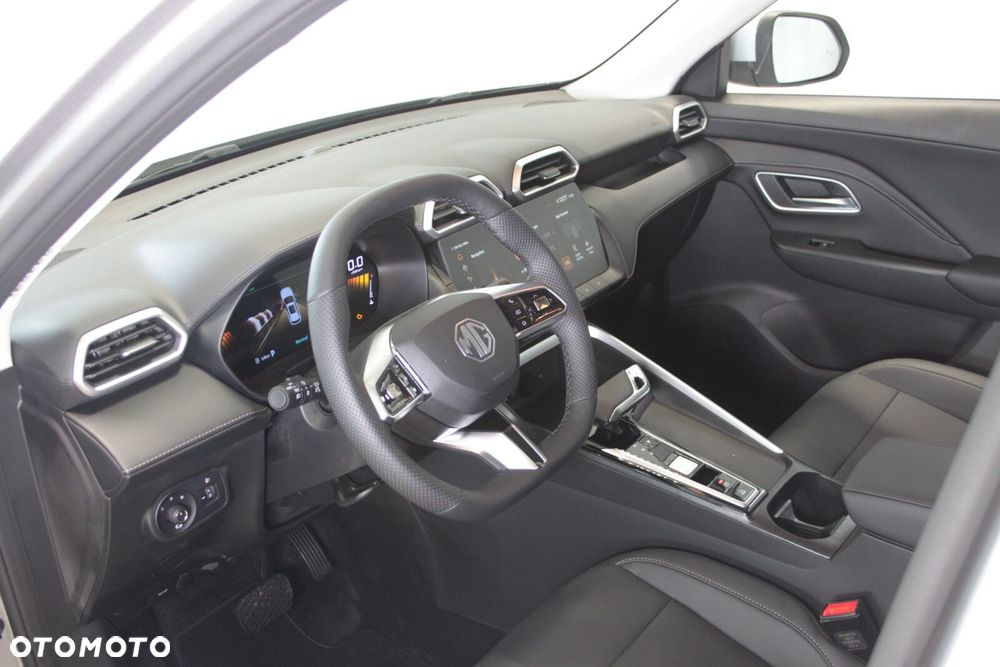 MG ZS Hybrid+ - 24