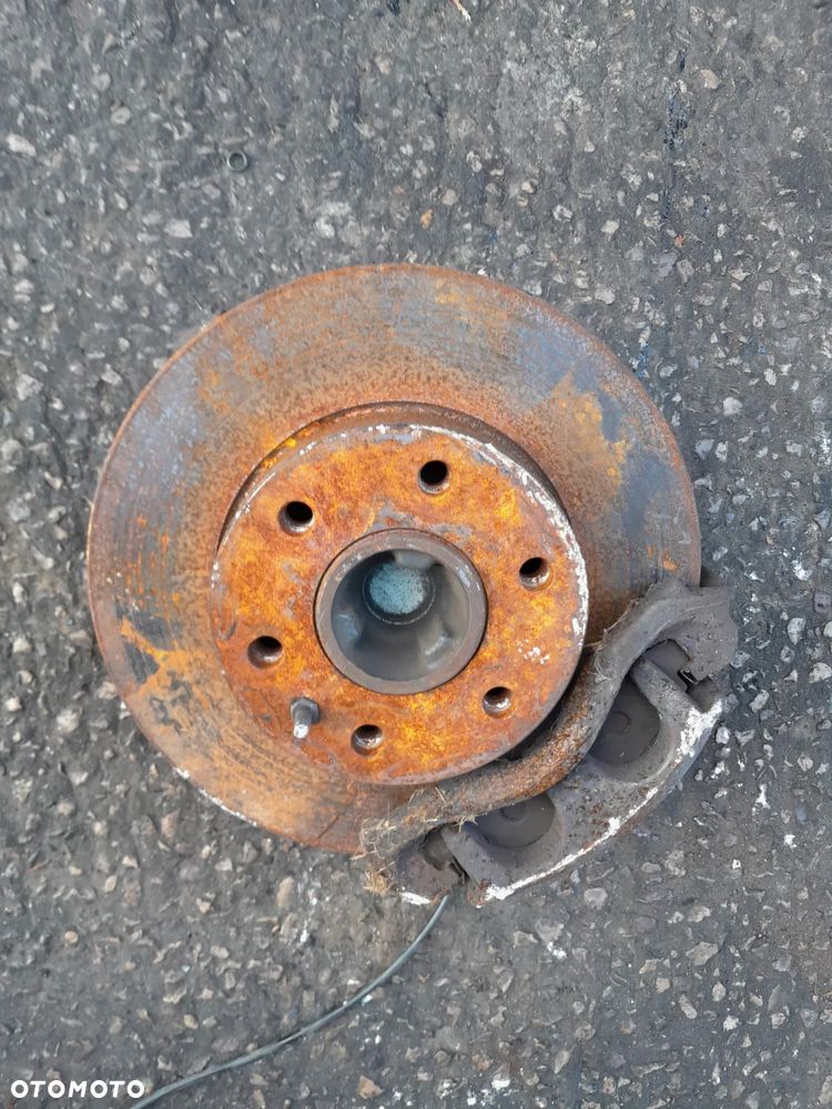 Zwrotnica lewa Iveco Daily 2.3 HPI 15r - 2