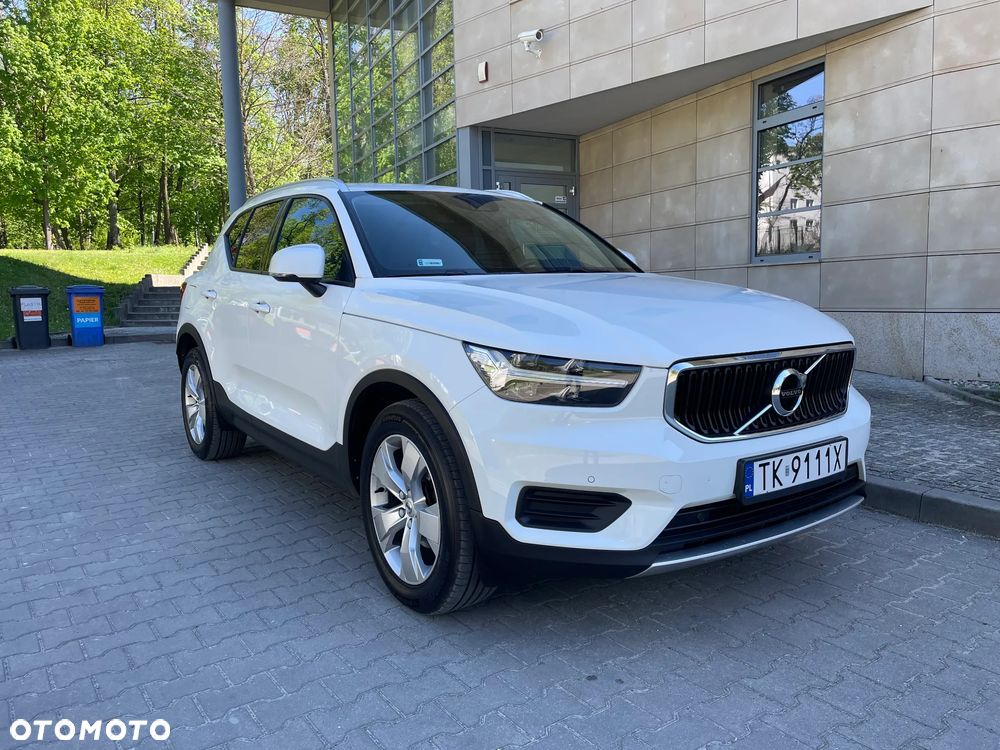 Volvo XC 40 T3 Momentum Pro - 3