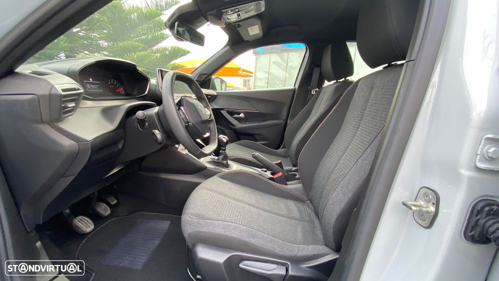 Peugeot 2008 1.2 PureTech Style - 19