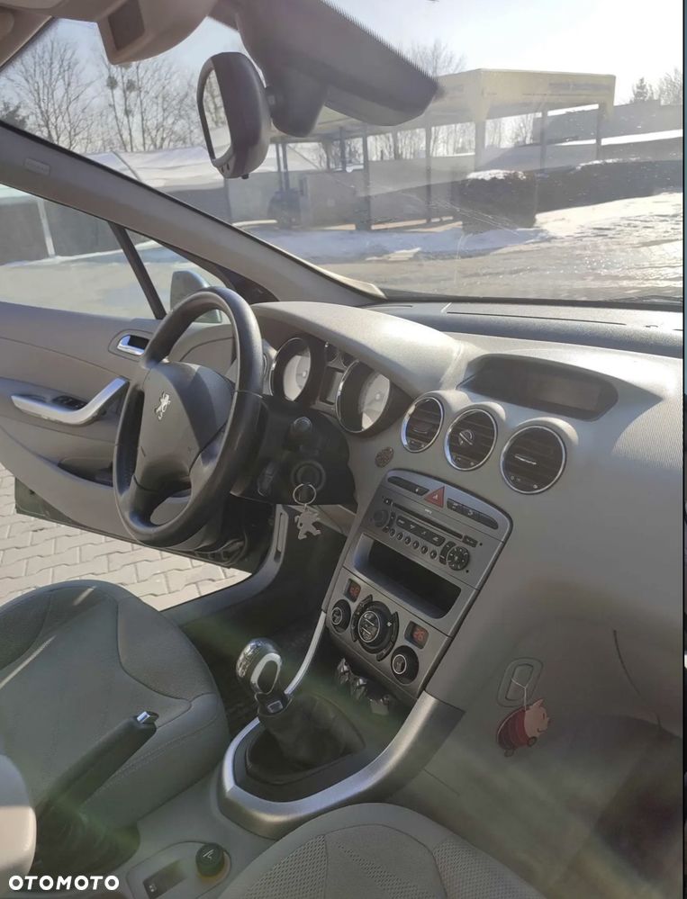 Peugeot 308 1.6 Premium - 8