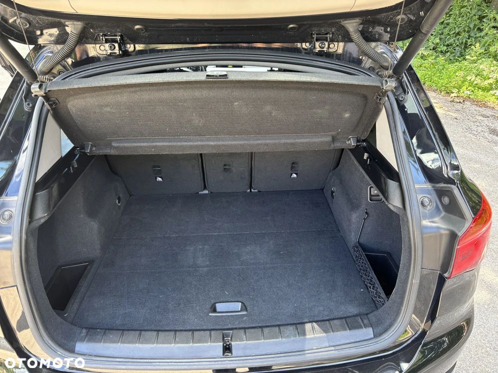 BMW X1 sDrive18d Advantage - 34