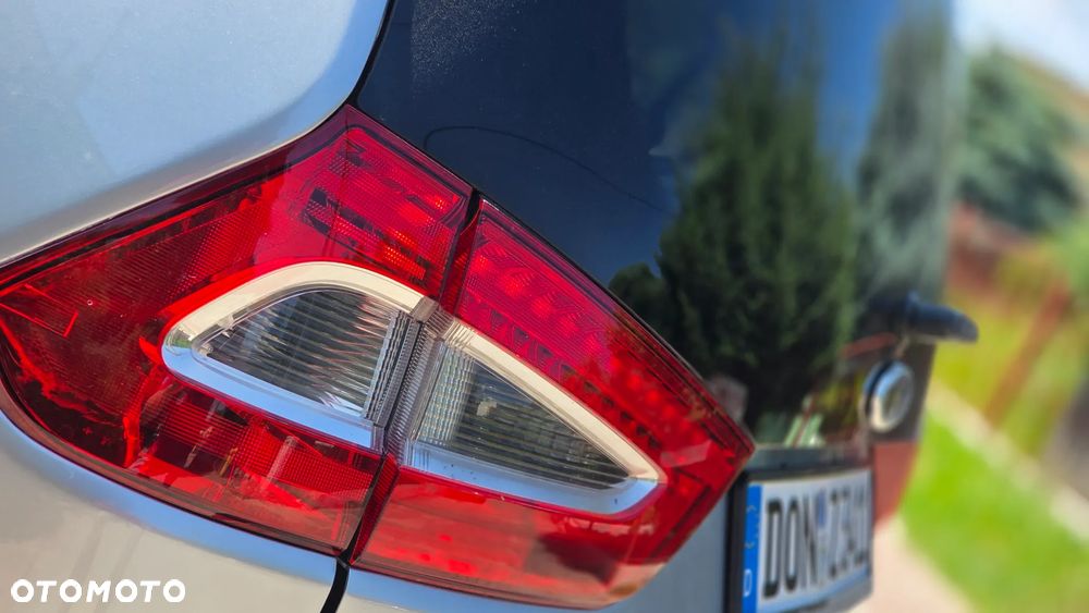 Ford Galaxy 2.0 TDCi Platinium X (Titanium) - 16