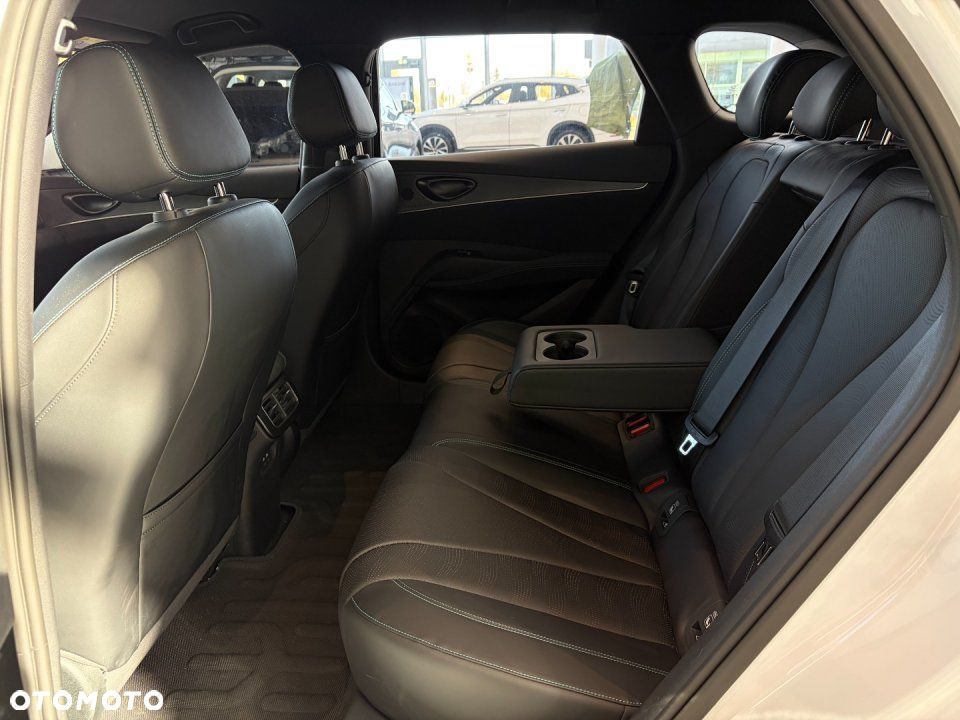 BYD Seal 6 - 14