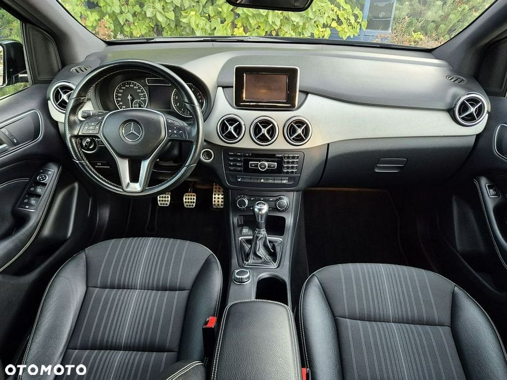 Mercedes-Benz Klasa B 180 - 4