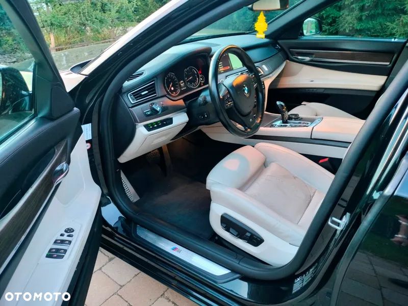 BMW Seria 7 740d xDrive - 6