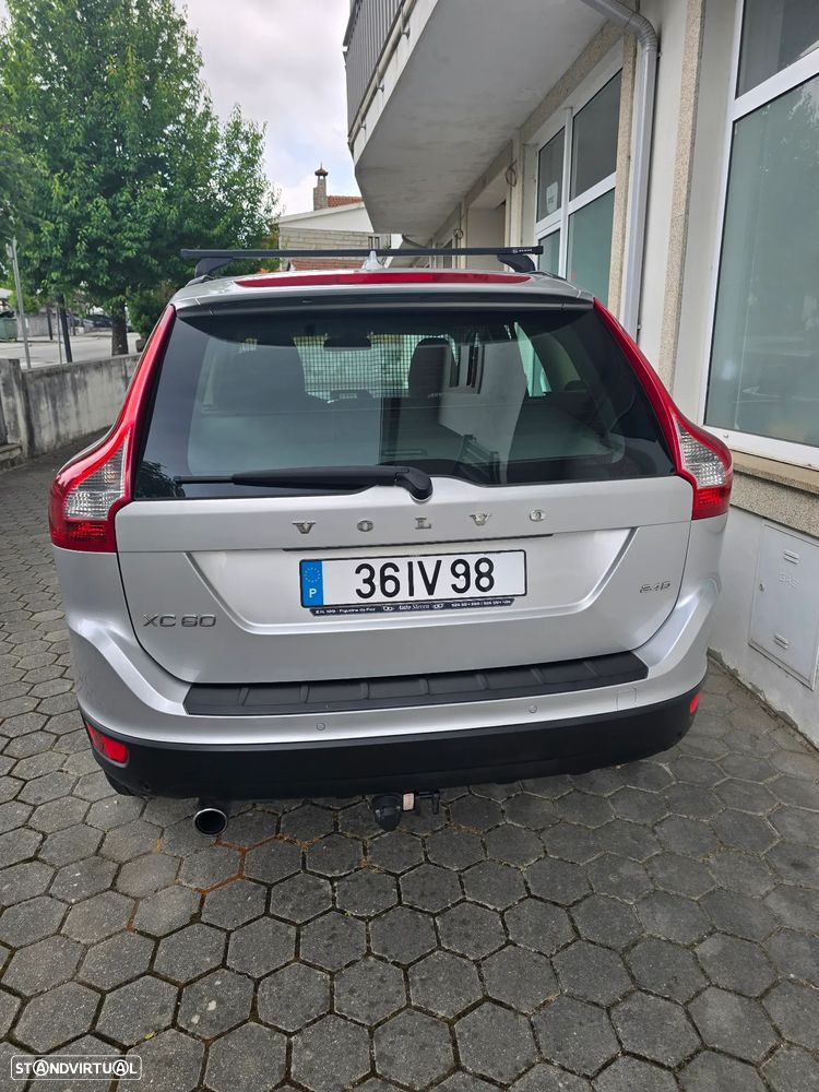 Volvo XC 60 2.4 D Geartronic - 5