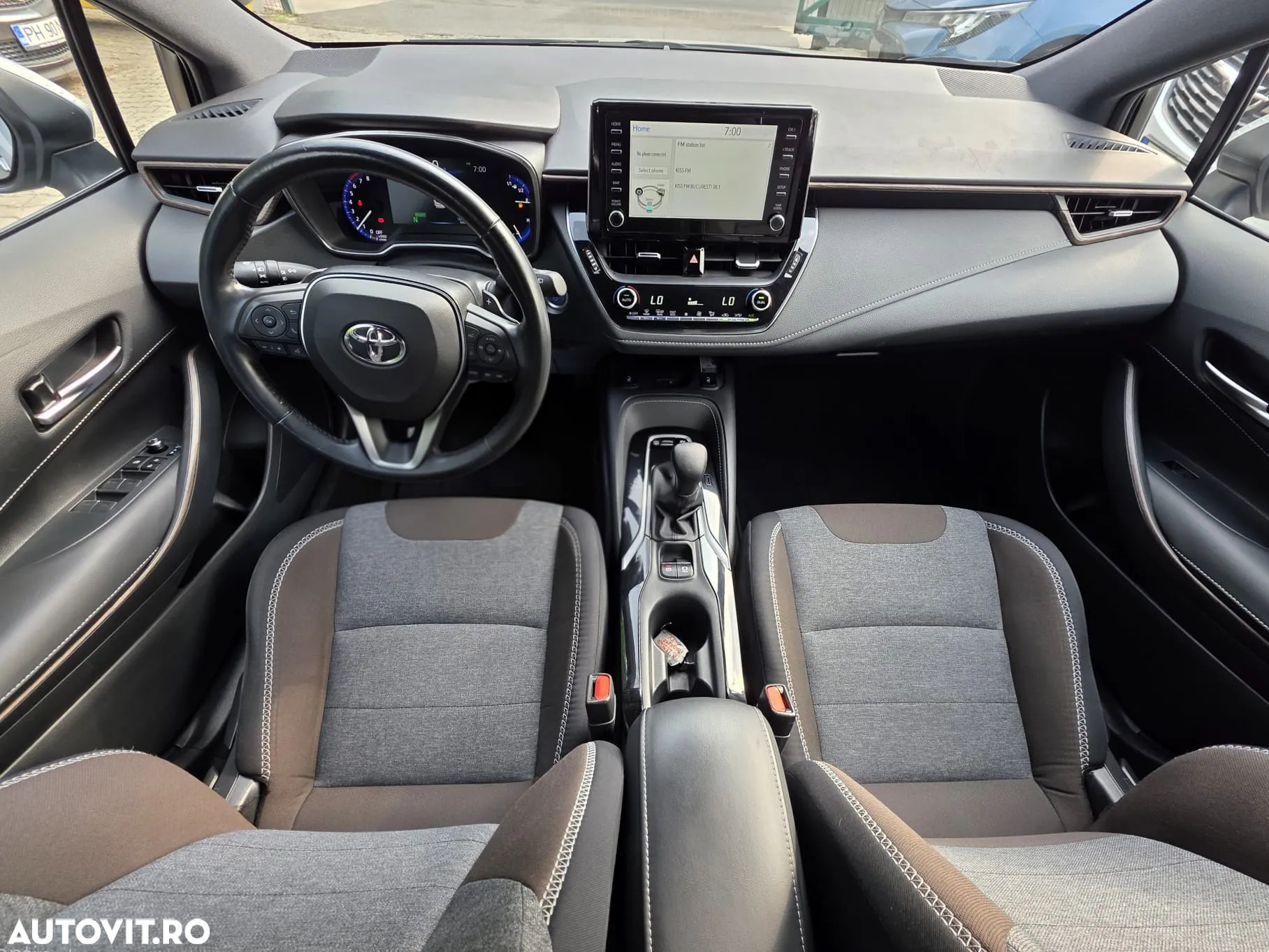 Toyota Corolla 2.0 Hybrid Touring Sports Business Edition - 10