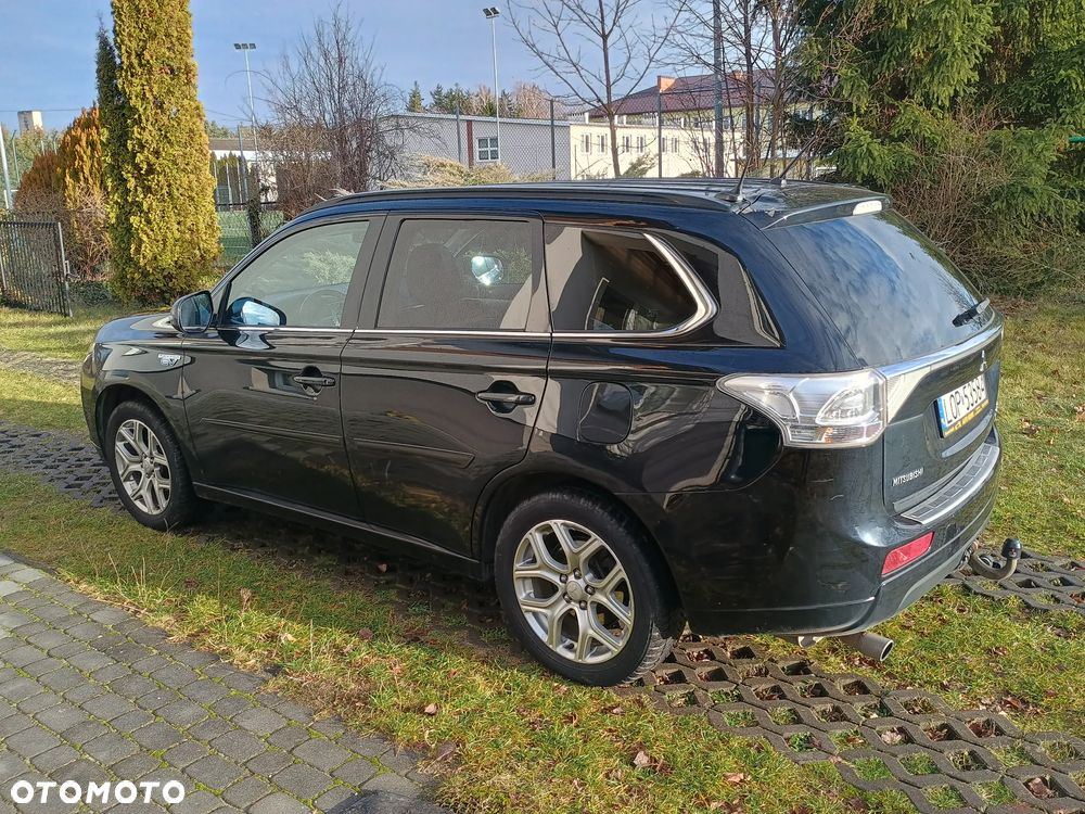 Mitsubishi Outlander 2.0 4WD Top - 6