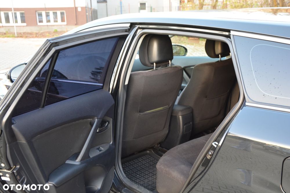 Toyota Avensis 1.8 Sol plus NAVI - 19