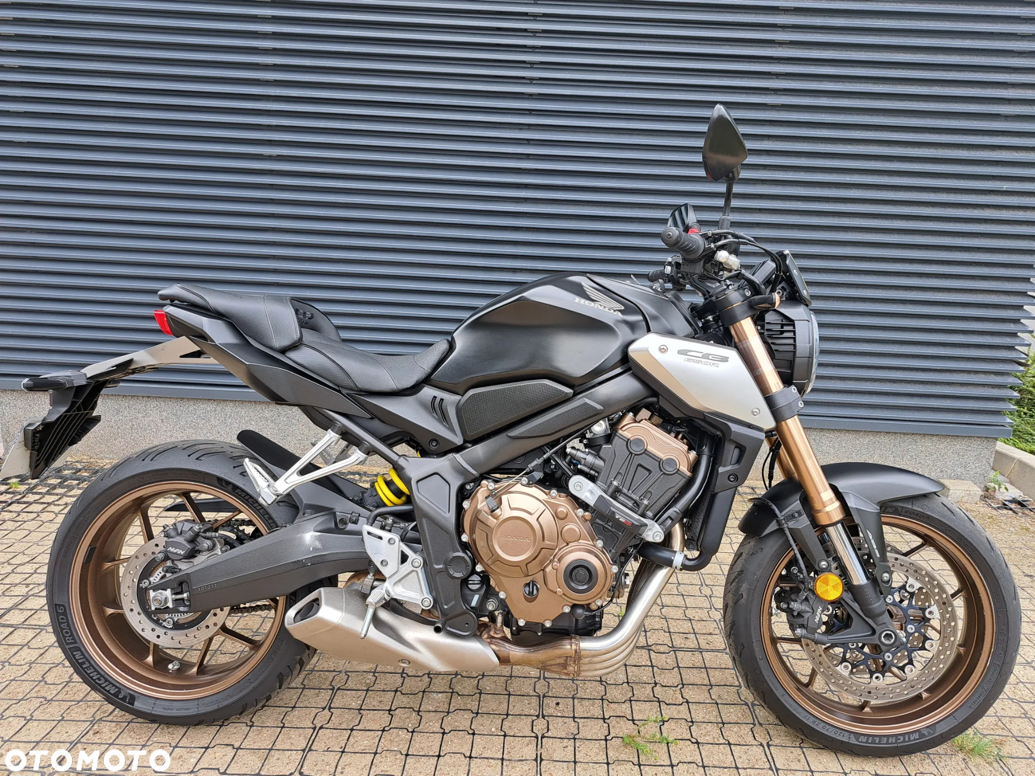 Honda CB - 3