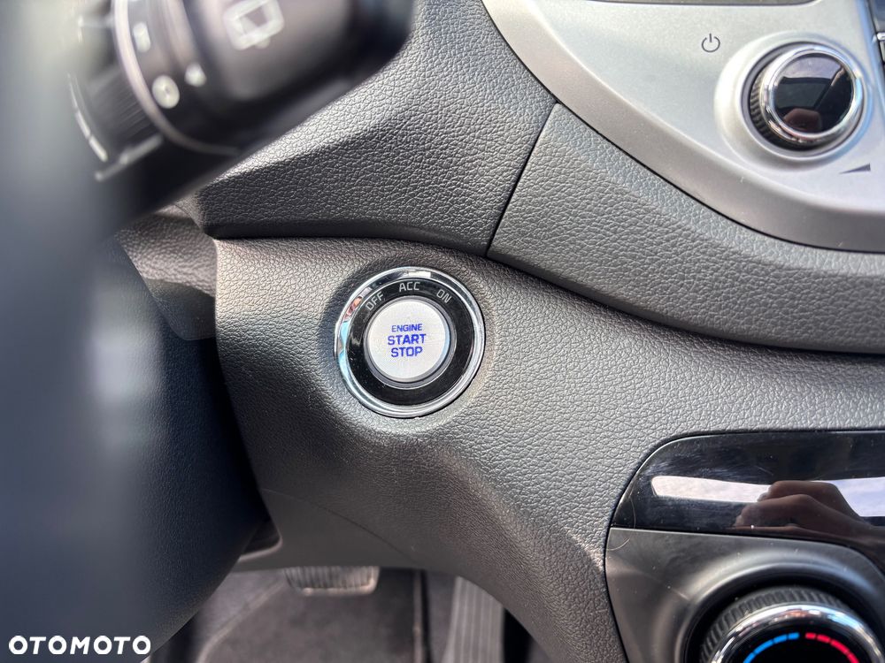 Hyundai Tucson 2.0 CRDI 4WD Automatik Premium - 23