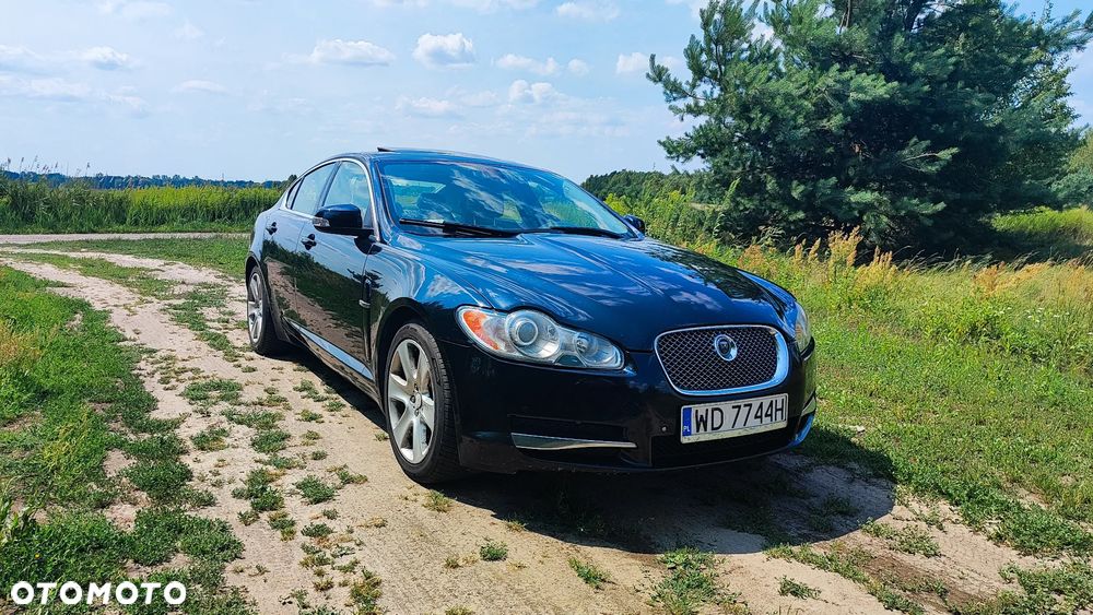 Jaguar XF - 8