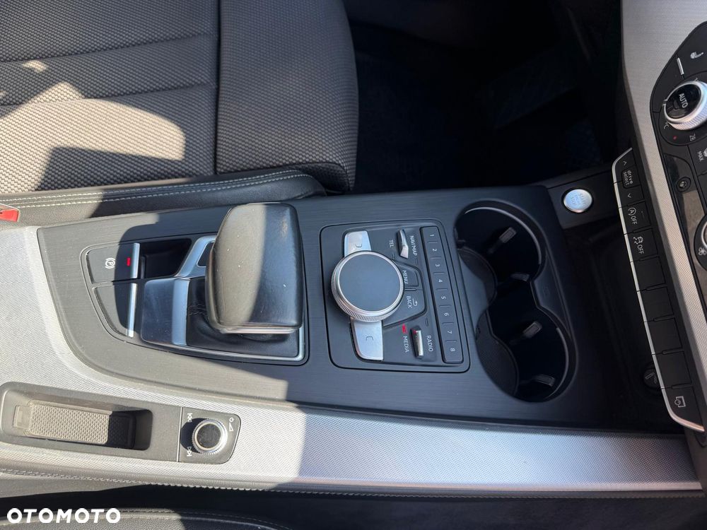 Audi A4 Avant 2.0 TDI S tronic - 19