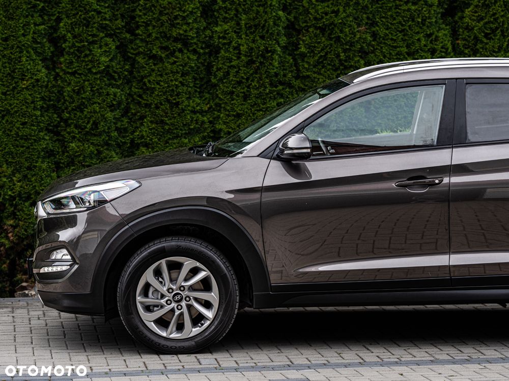 Hyundai Tucson 1.7 CRDI BlueDrive Style 2WD - 10