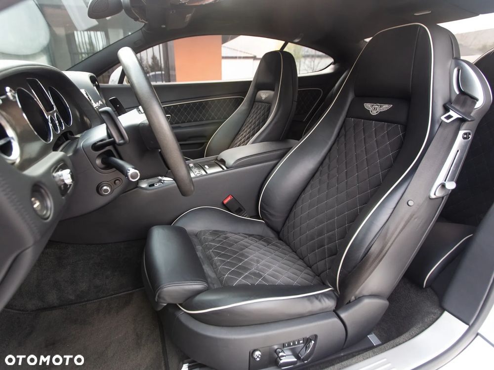 Bentley Continental GT - 18