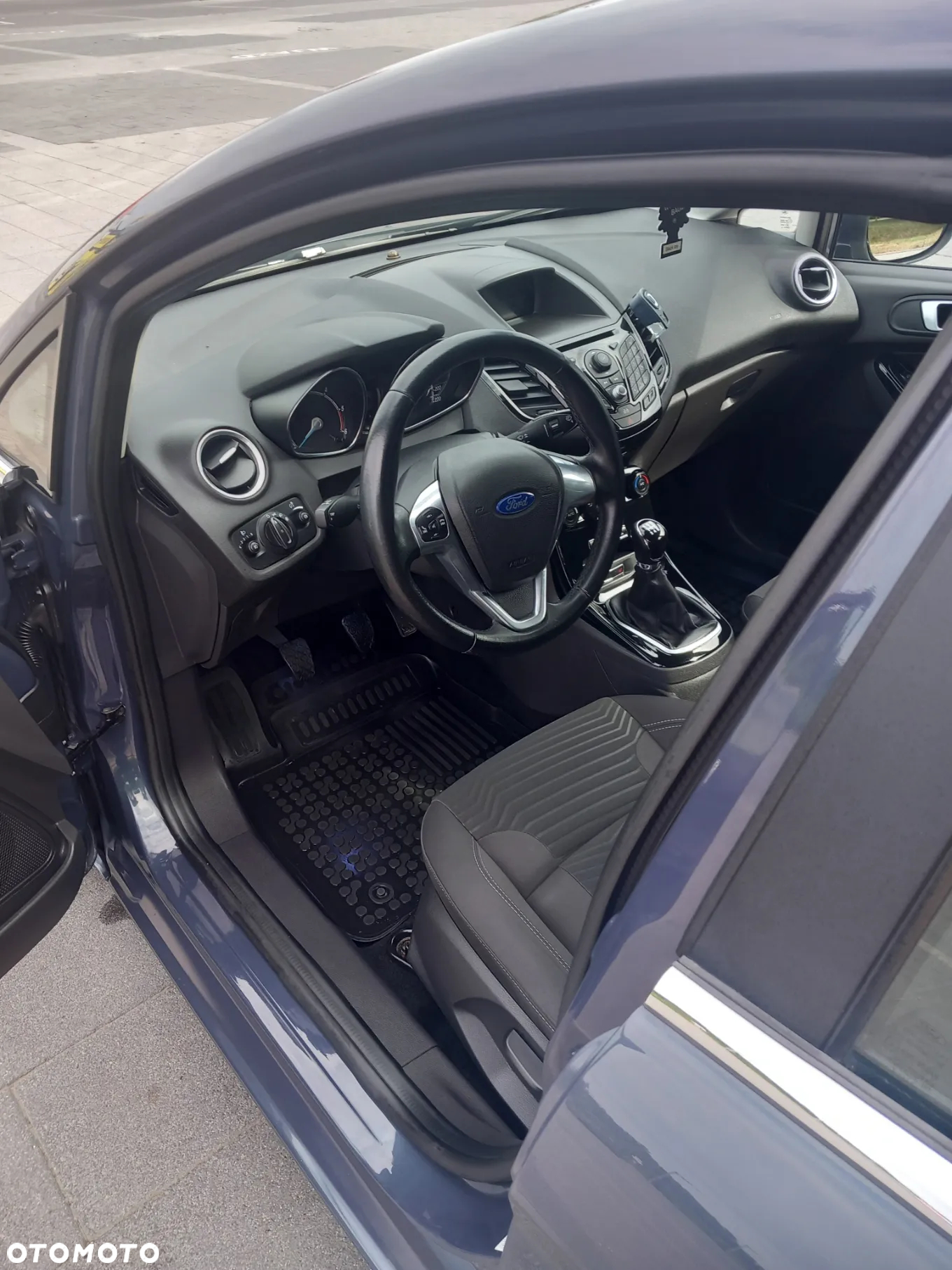 Ford Fiesta 1.6 TDCI Champions Edition - 11