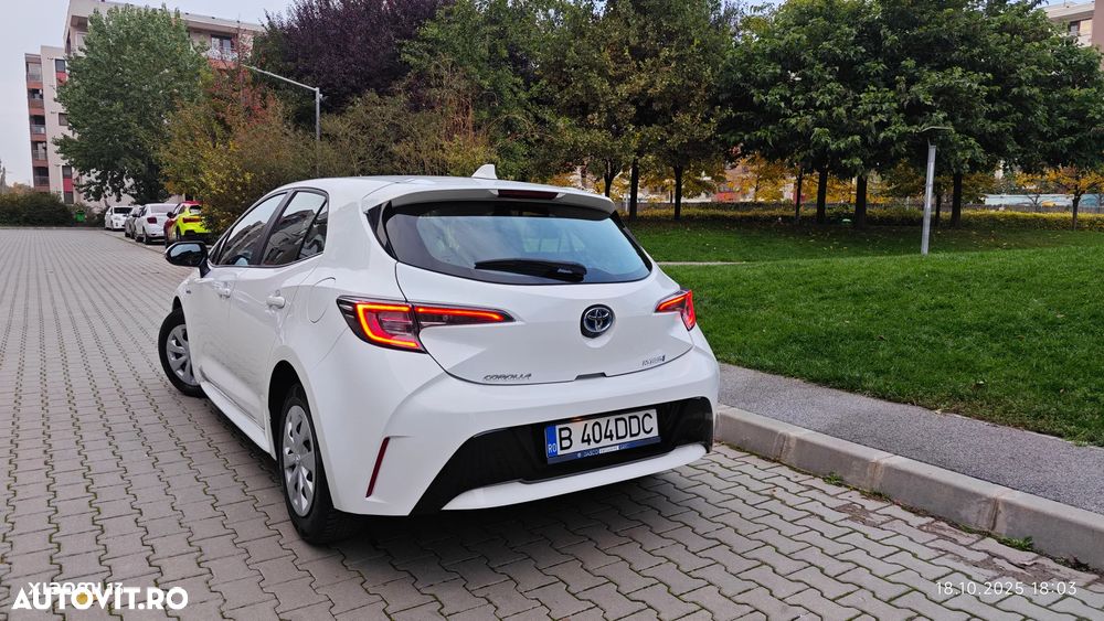 Toyota Corolla - 10