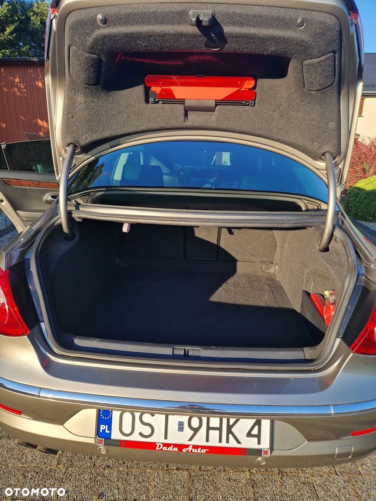 Volkswagen Passat CC 2.0 TDI - 17
