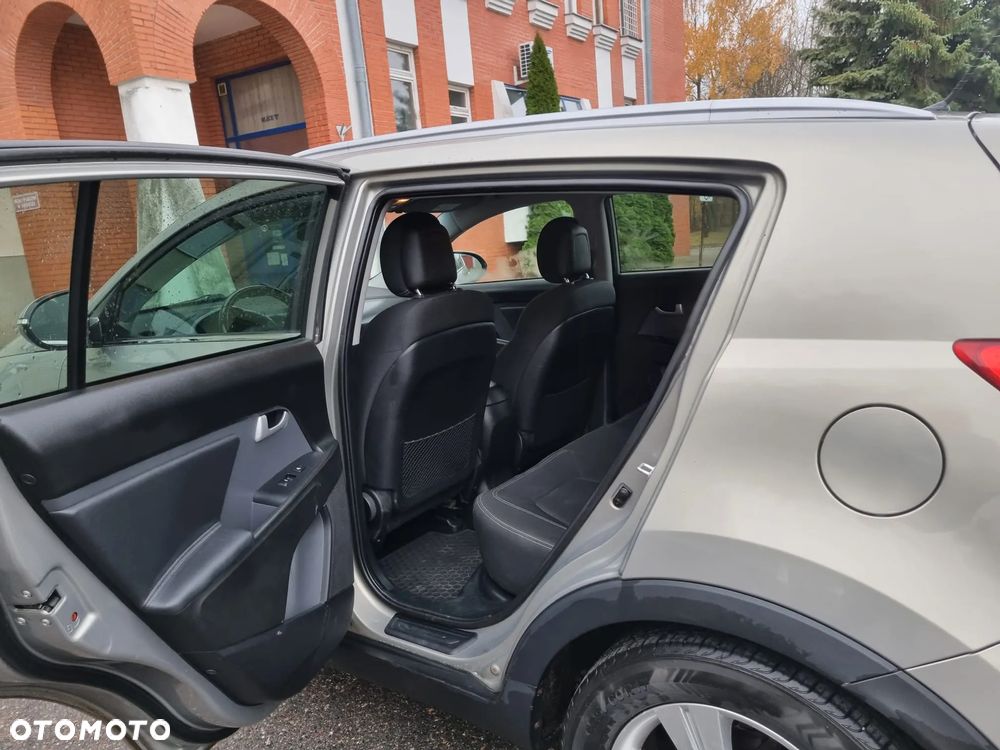 Kia Sportage 2.0 CVVT 2WD Automatik Spirit - 10