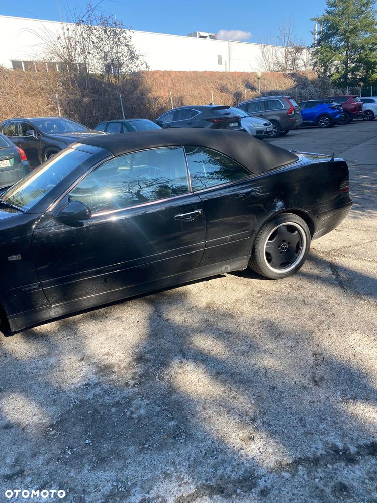 Mercedes-Benz CLK - 2