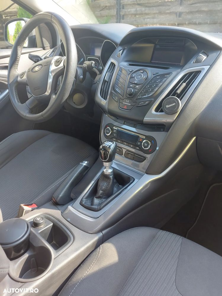 Ford Focus 1.6 TDCI DPF Titanium - 16