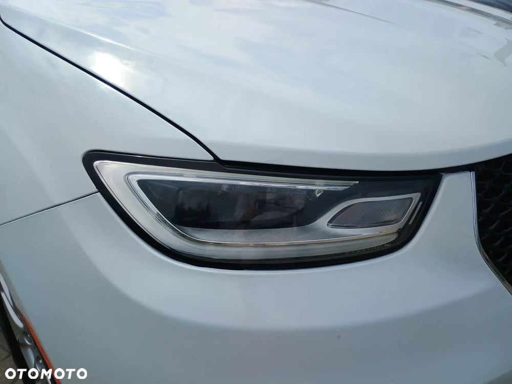 Chrysler Pacifica - 9