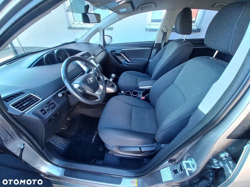 Toyota Verso 1.6 D-4D Active - 9